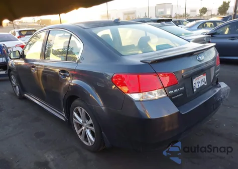 2013 Subaru Legacy 3.6R Limited z USA, uszkodzony, nr VIN 4S3BMDL67D2046147